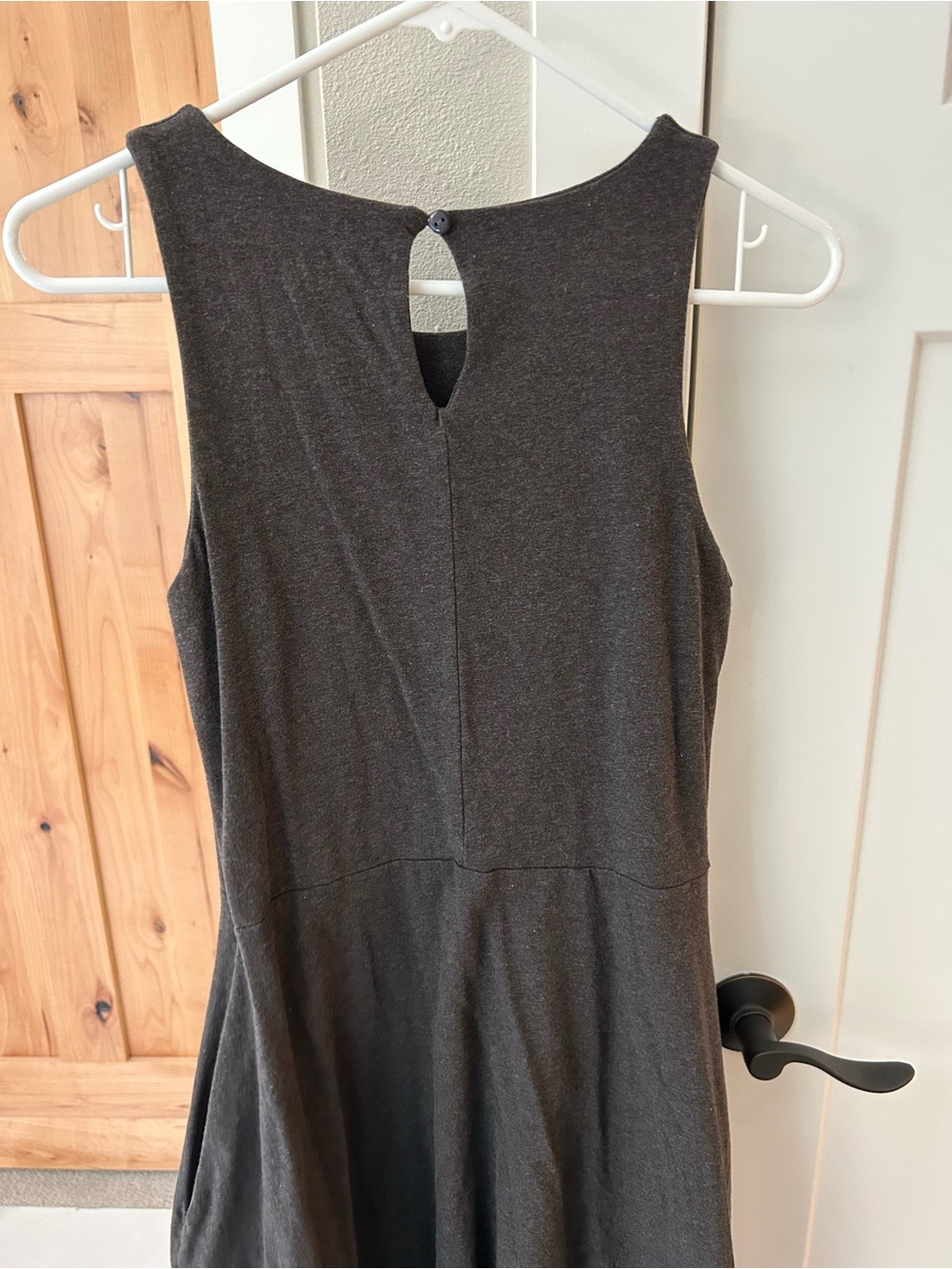 Pact Organic Cotton Sleeveless Dark Charcoal Knit A-line Midi Dress w/ Pockets - Picture 2 of 10